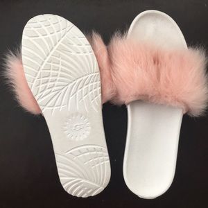 ugg 10 fuzzy furry slippers slides pink white
